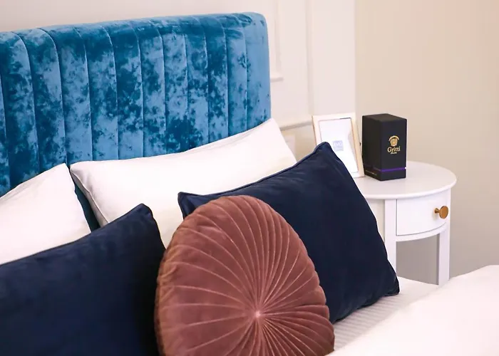 Modern Apartment, 3mins To Opera * Львів